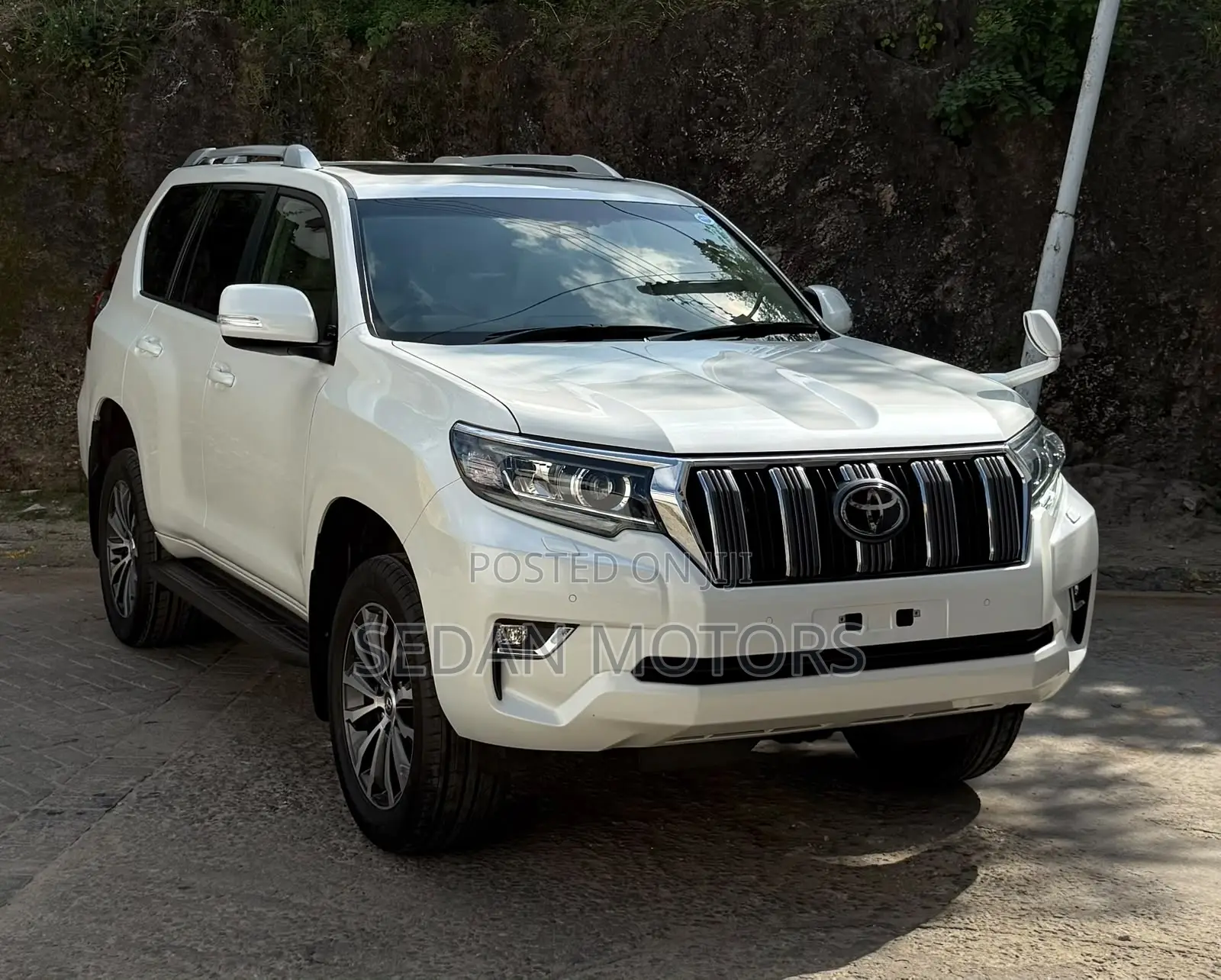 Toyota Land Cruiser Prado 2021 Beige