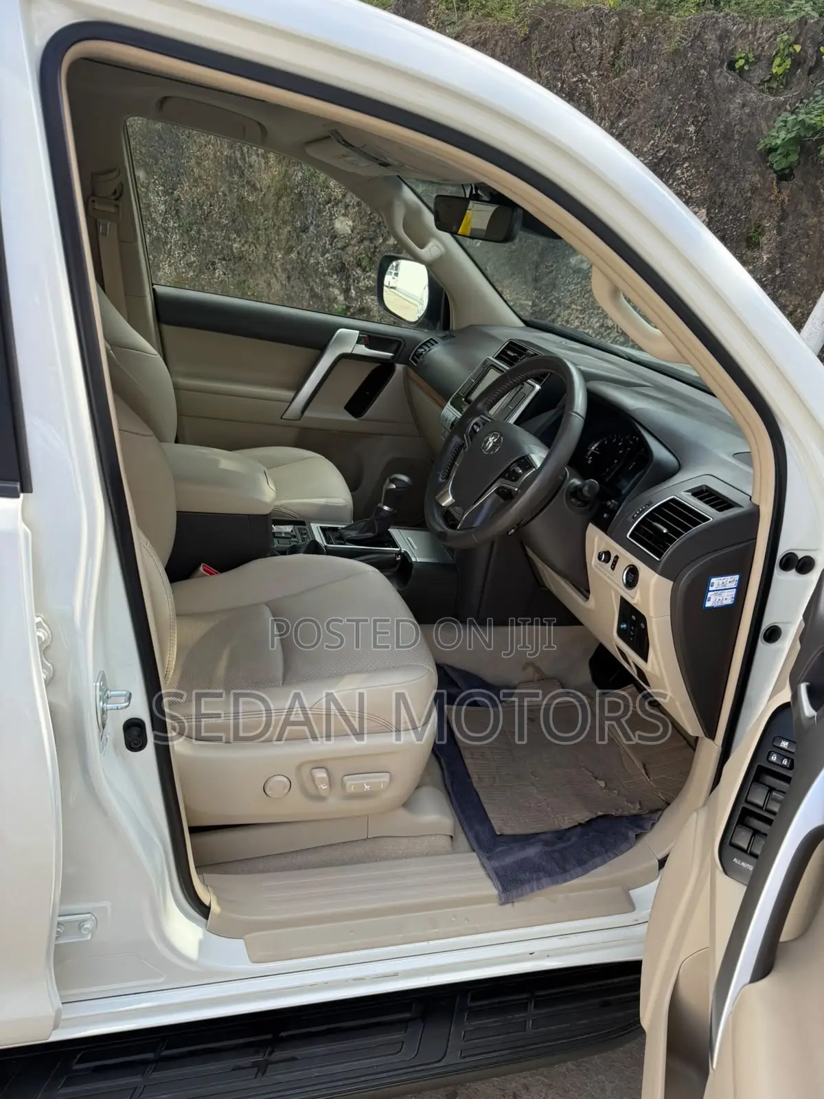 Toyota Land Cruiser Prado 2021 Beige