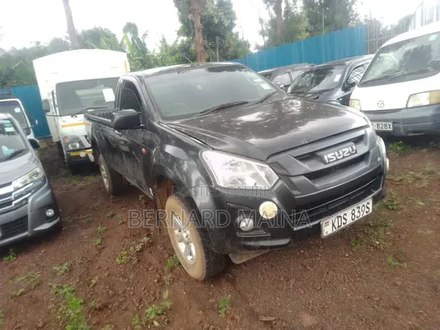 Isuzu D-MAX 2025 Black