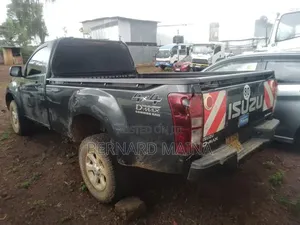Isuzu D-MAX 2025 Black
