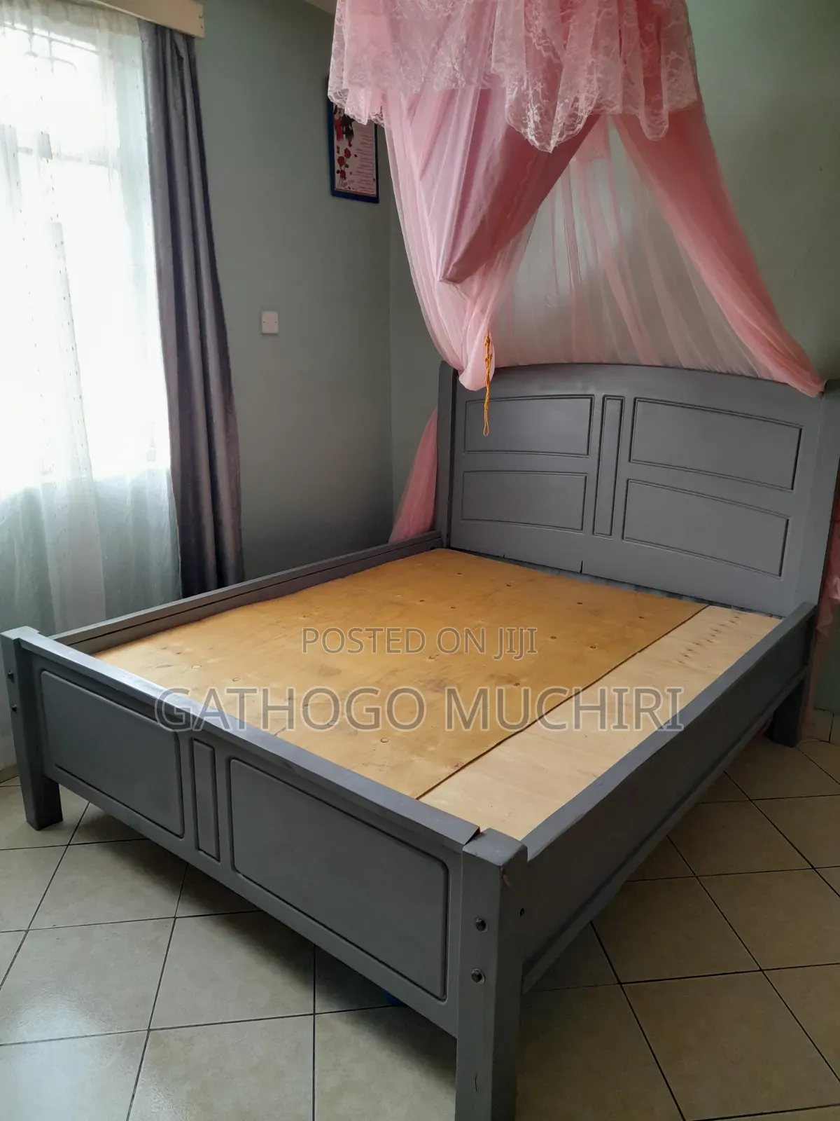 5x6 Mahogany Bed
