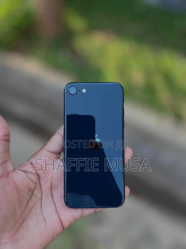 Apple iPhone SE (2022) 64 GB Blue - thumbnail 3