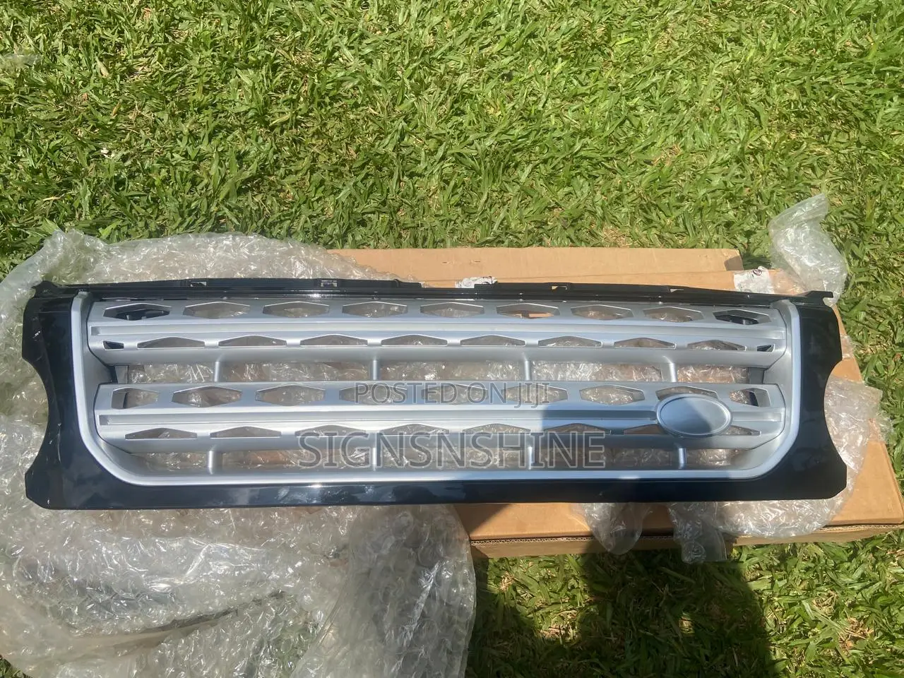 Land Rover Discovery 4 Silver Black Front Grille Mesh Cover