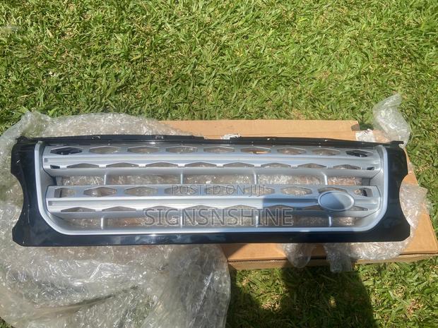 Land Rover Discovery 4 Silver Black Front Grille Mesh Cover