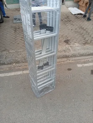 Heavy-Duty Foldable Ladder 150kgs