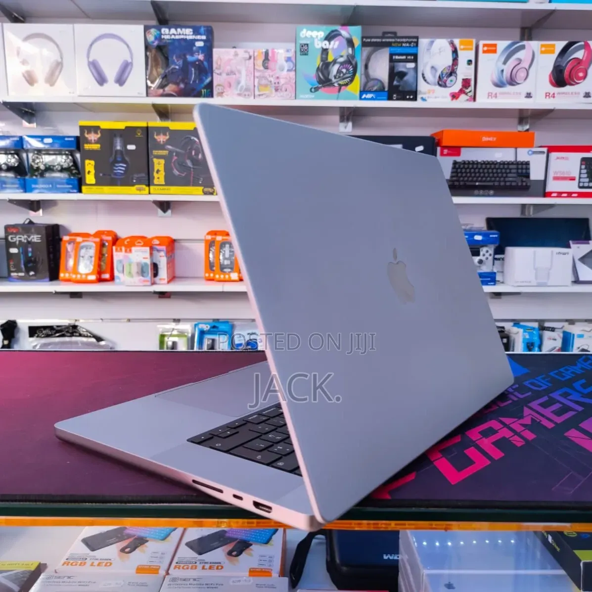 Laptop Apple MacBook Pro 2023 M2 16GB Apple M2 SSD 512GB