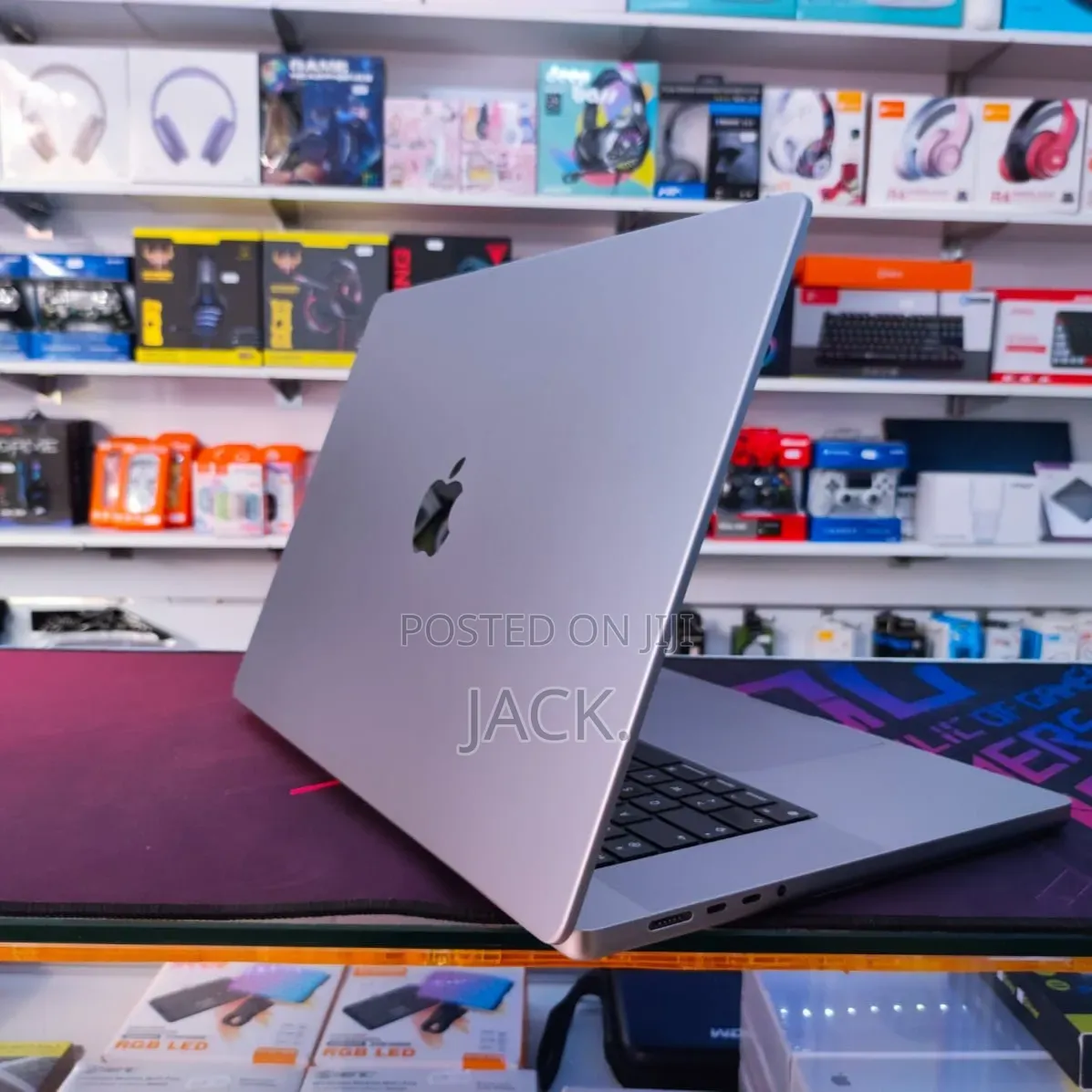 Laptop Apple MacBook Pro 2023 M2 16GB Apple M2 SSD 512GB