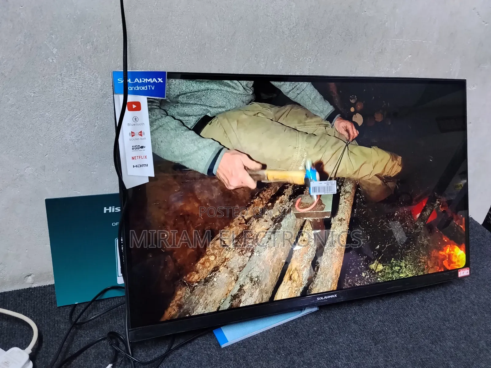 Solarmax 32" Smart Qled Tv