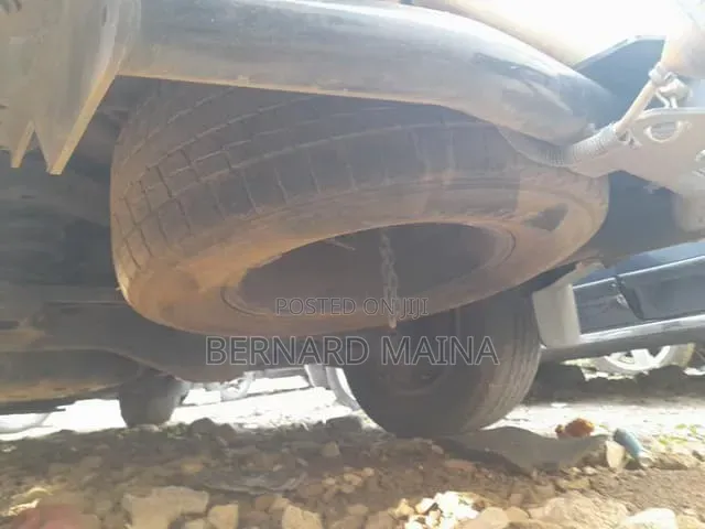 Toyota Land Cruiser Prado 2017 White