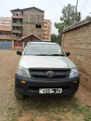 Toyota Hilux 2008 White