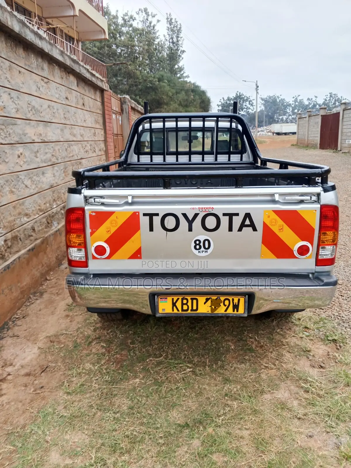 Toyota Hilux 2008 White