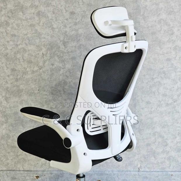 Office Modern Ergonomic Seat. - thumbnail 7