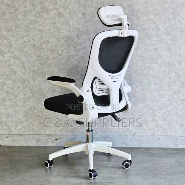 Office Modern Ergonomic Seat. - thumbnail 10