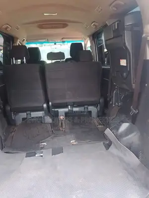 Toyota Noah 2014 Silver
