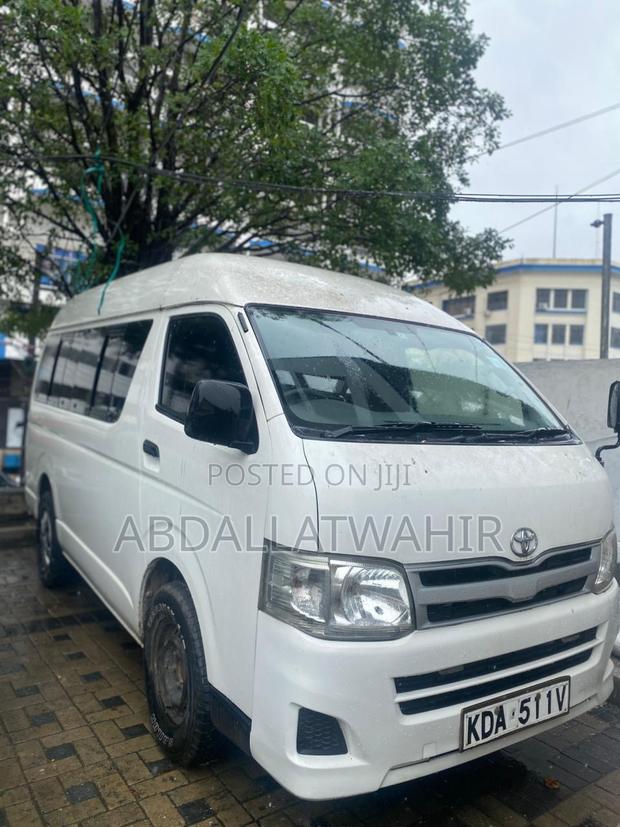 Toyota HiAce 2013 White - thumbnail 4