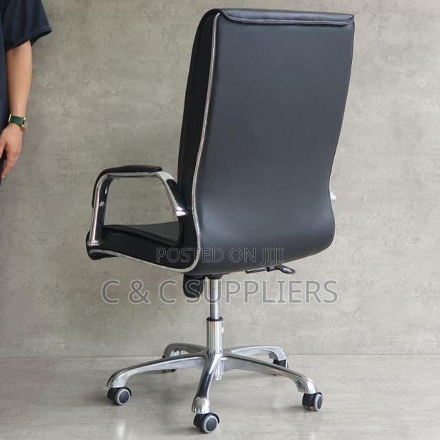 Swivel Office Leather Task Chair. - thumbnail 6
