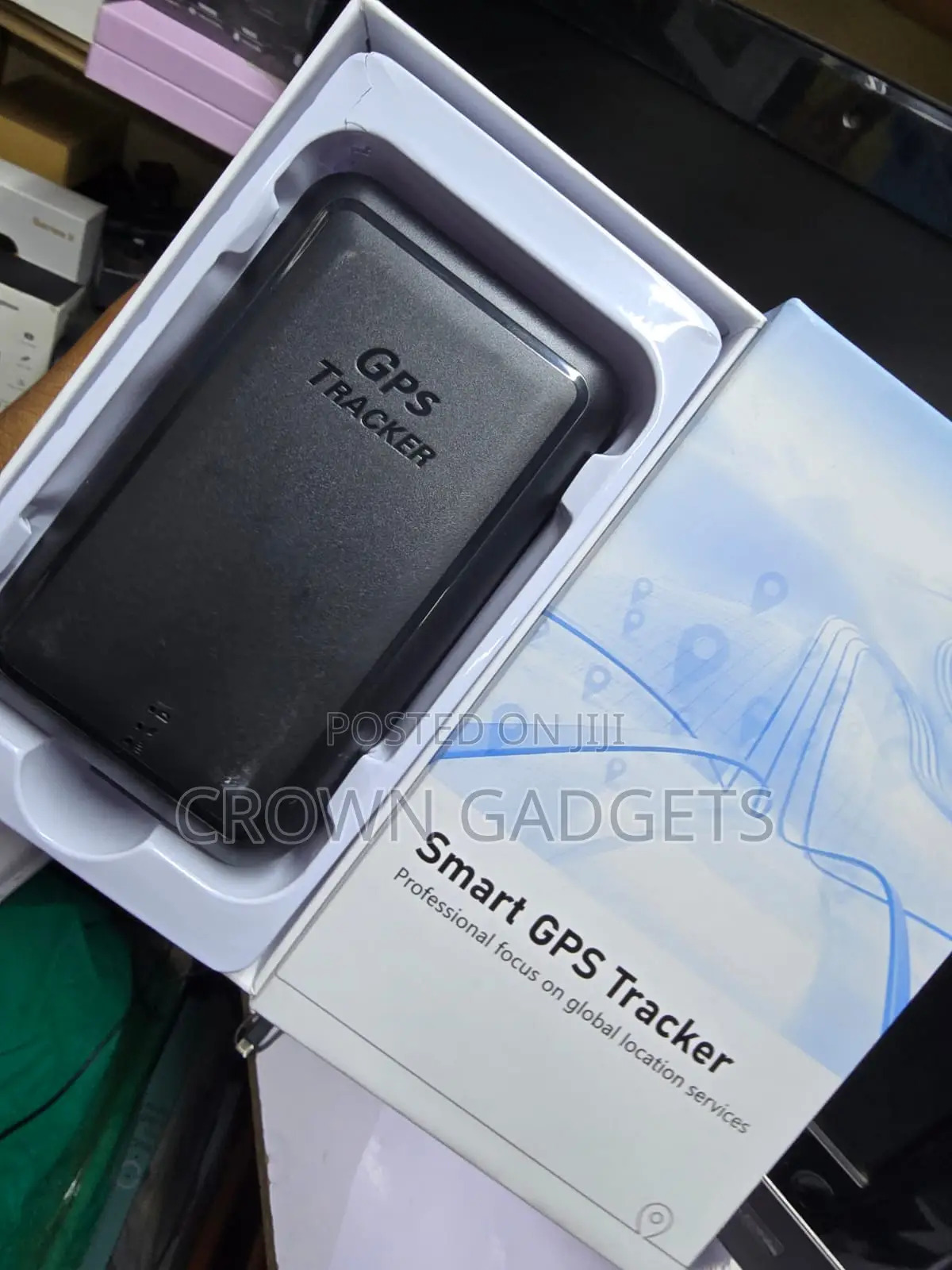 P11 Real Time GPS Tracker With 20000mah Long Battery