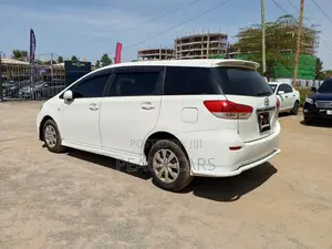 Toyota Wish 2012 White