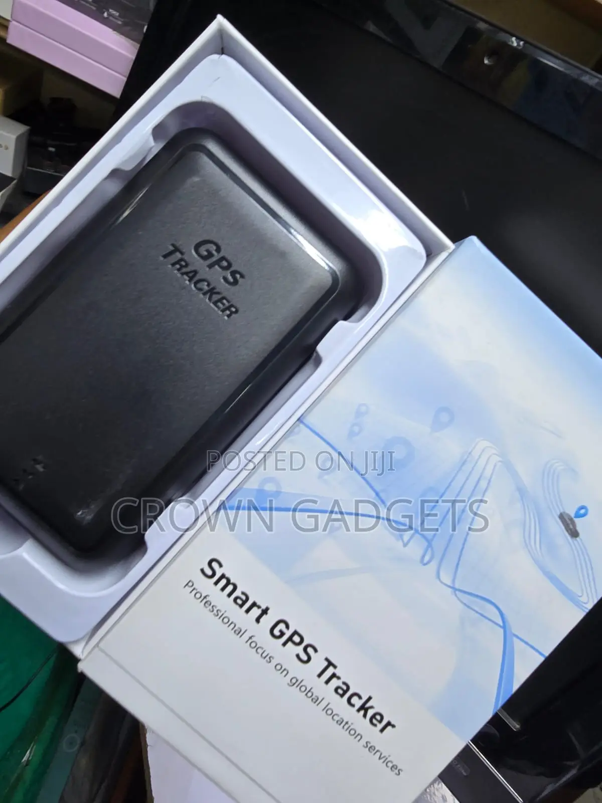 P11 4g Vehicle GPS Tracker With 20000mah Battery