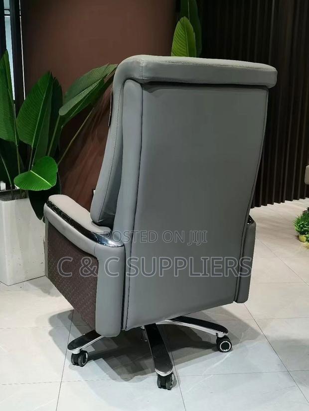 Director's Pu Leather Desk Executive Chair. - thumbnail 7