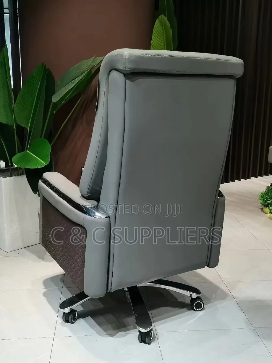 Director's Pu Leather Desk Executive Chair.