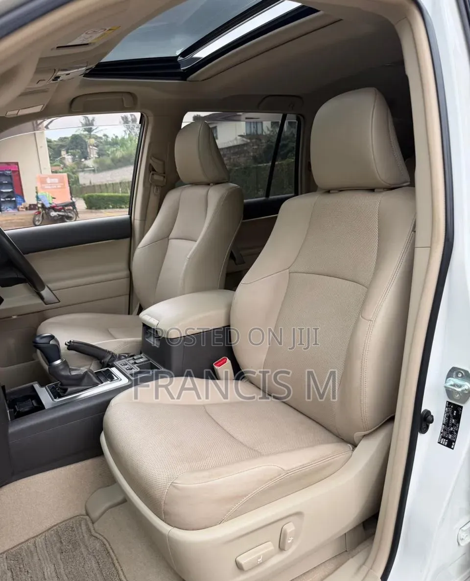 Toyota Land Cruiser 2020 White