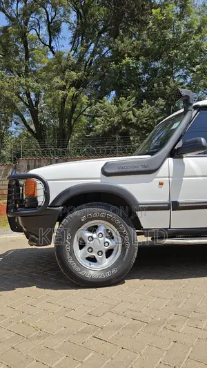 Land Rover Discovery Base 4x4 1994 White