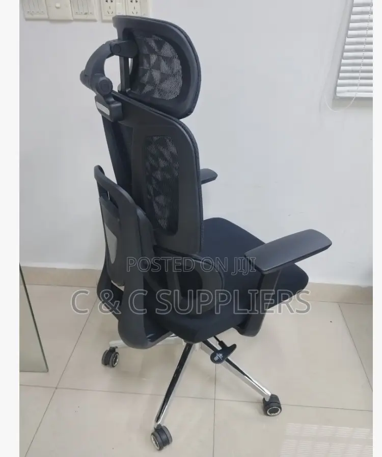 Orthopedic Swivel Mesh Modern Chair.