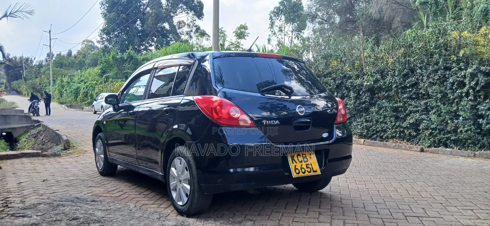 Nissan Tiida 2008 Black