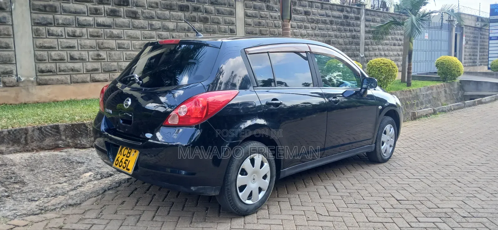 Nissan Tiida 2008 Black