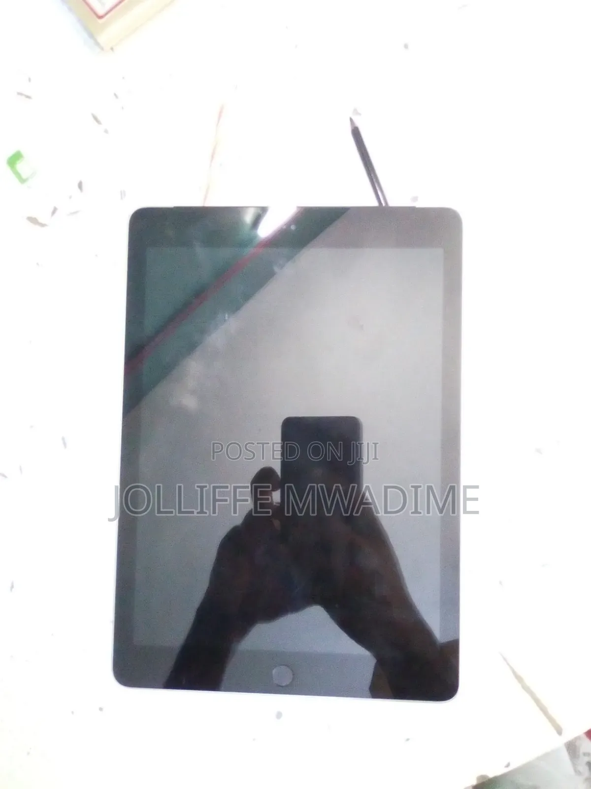 Apple iPad 9.7 32 GB Black