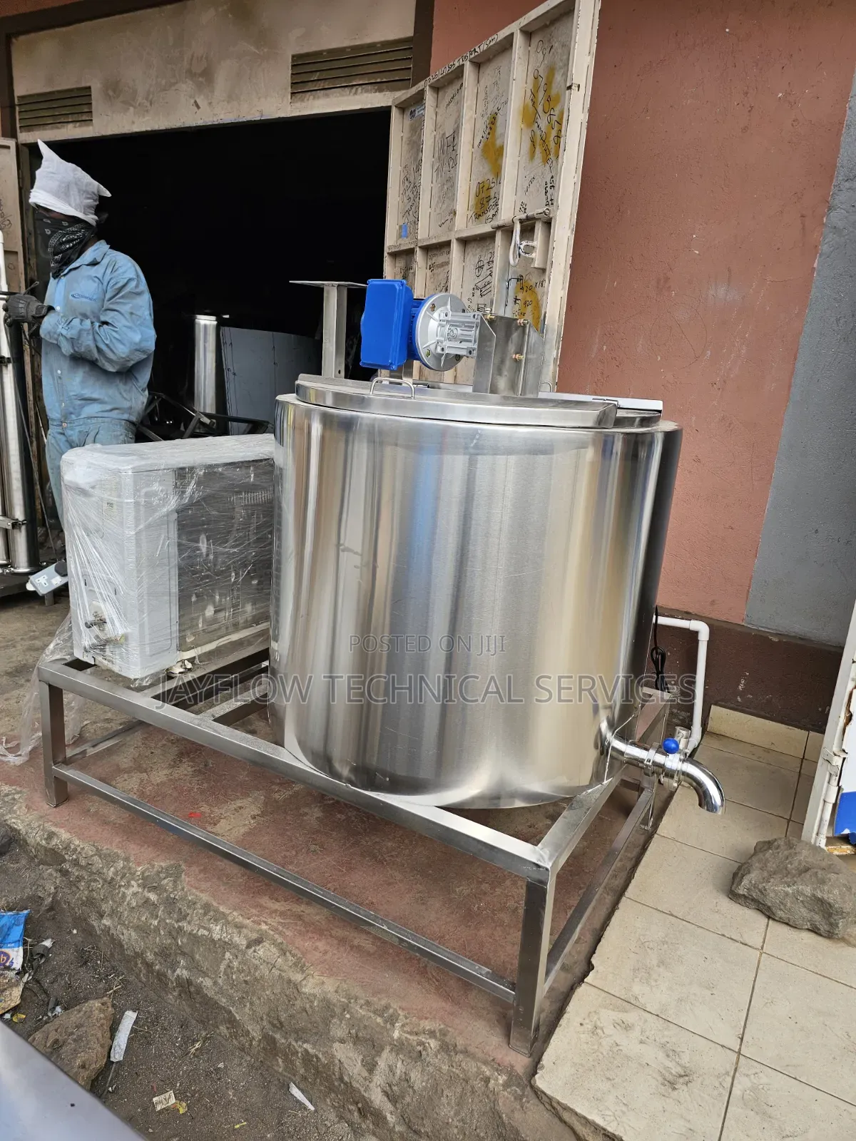 Milk Cooler Tank 300 LTRS