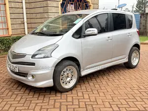 Toyota Ractis 2007 Silver