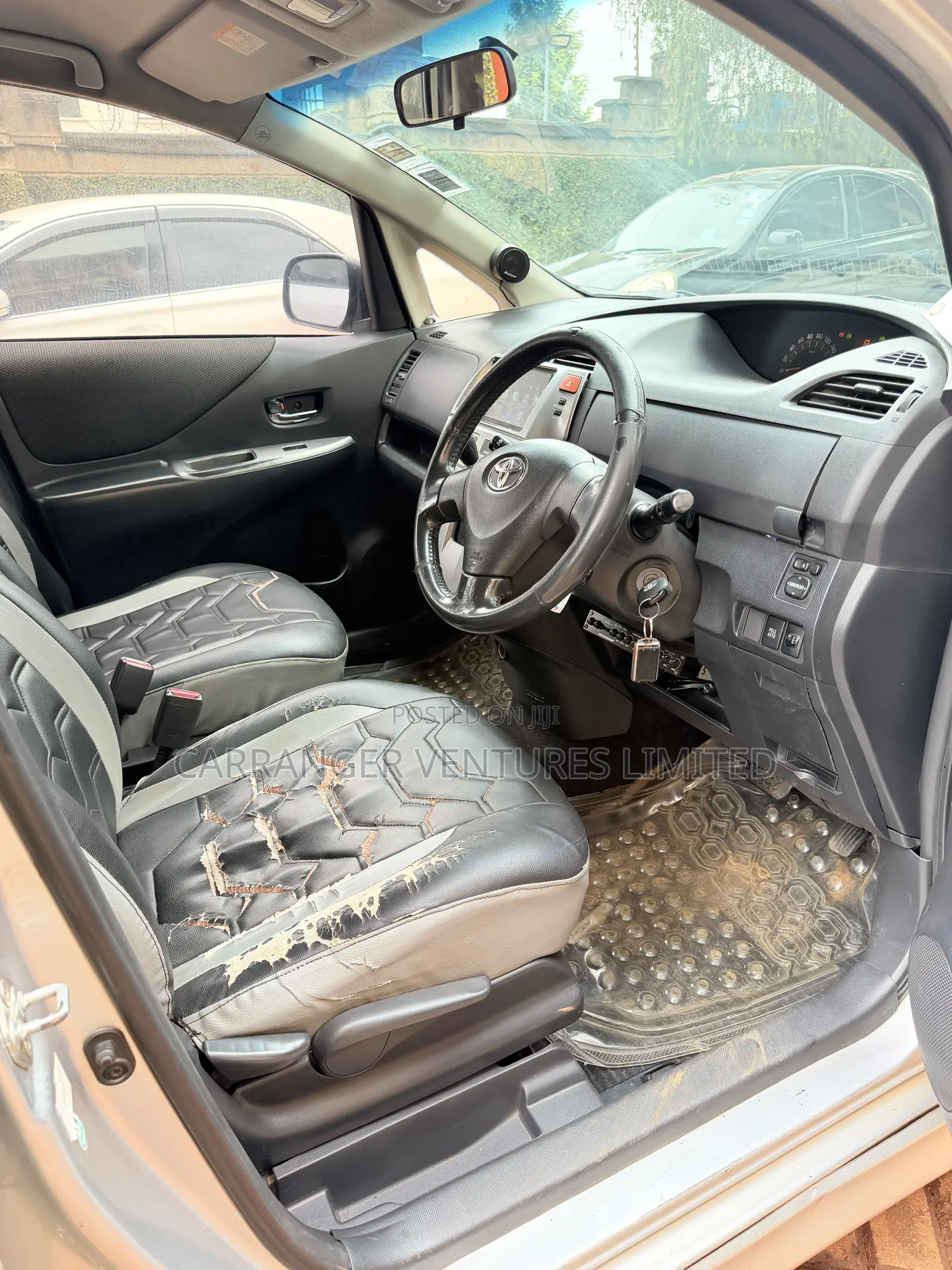 Toyota Ractis 2007 Silver