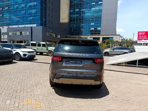 Land Rover Discovery 2017 Gray