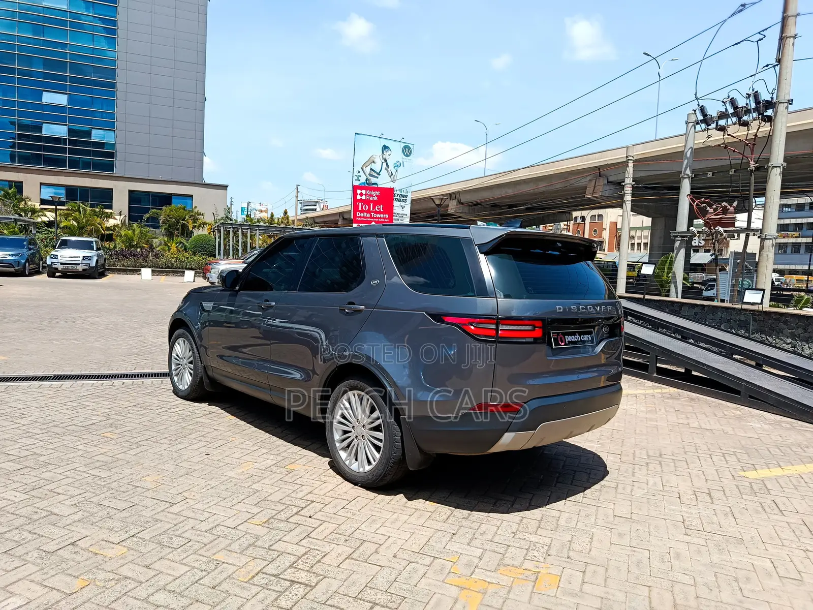 Land Rover Discovery 2017 Gray