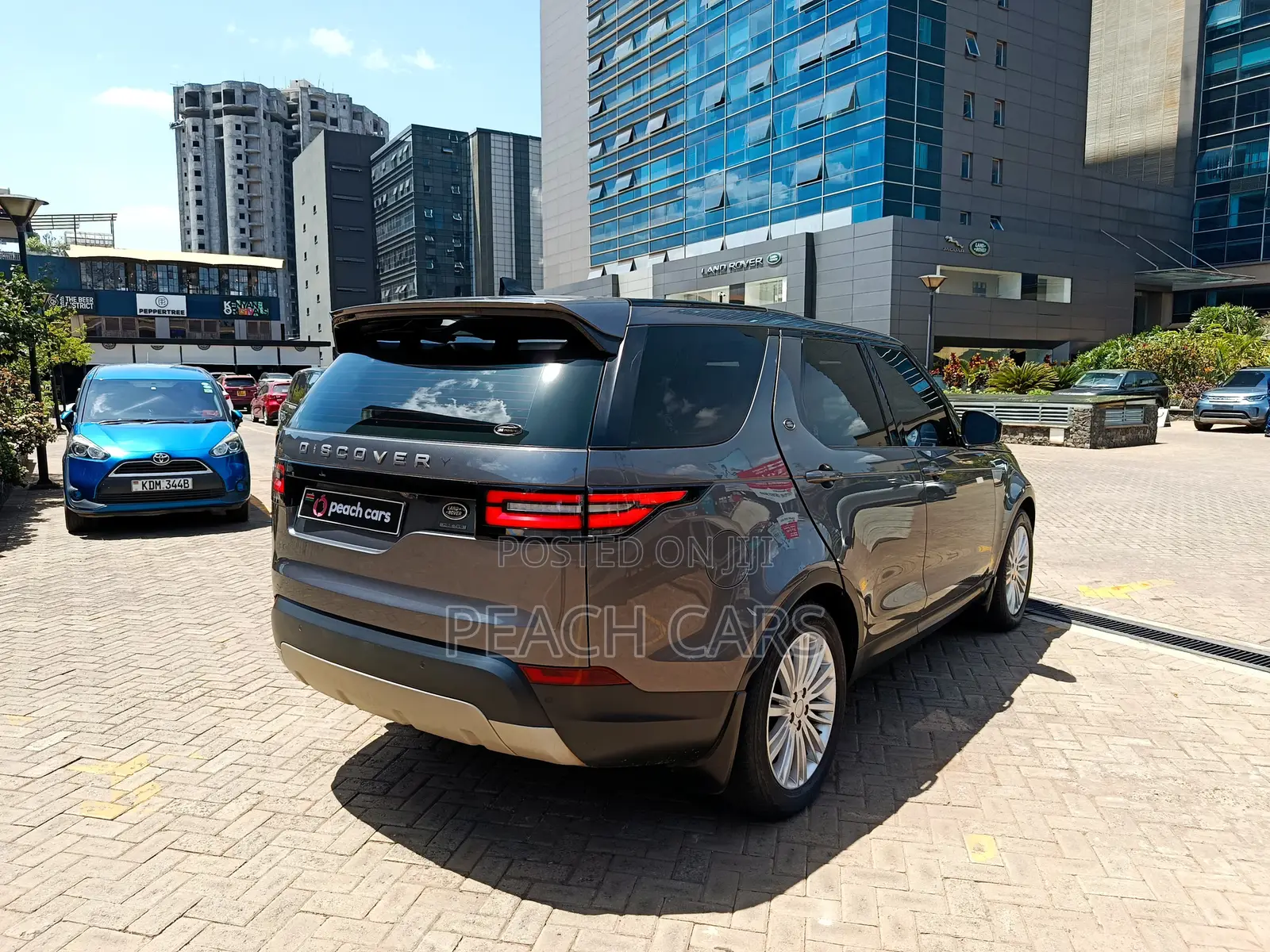 Land Rover Discovery 2017 Gray