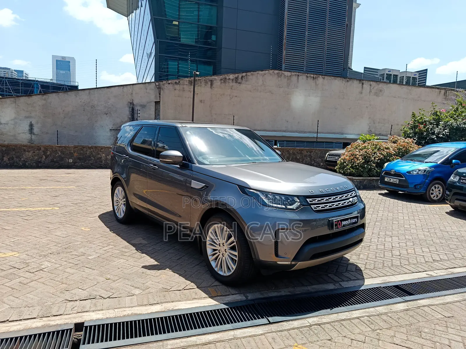 Land Rover Discovery 2017 Gray