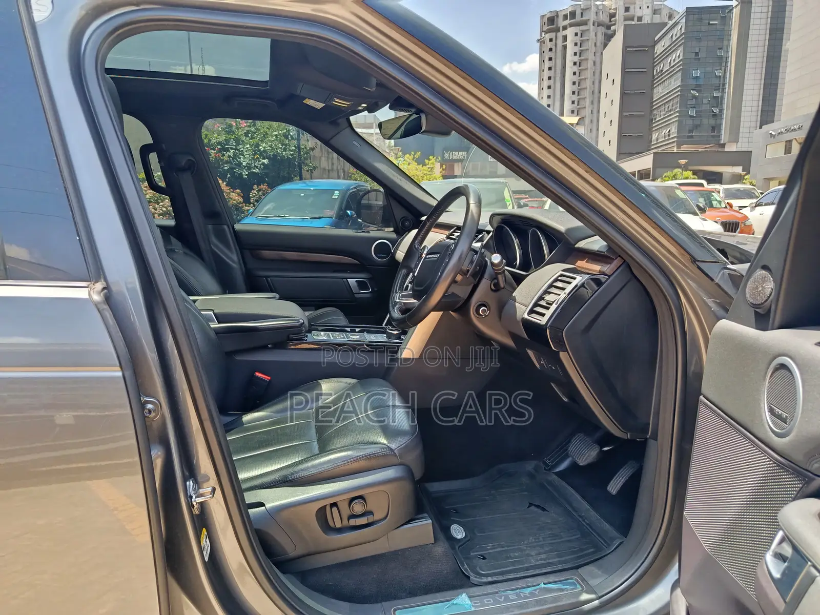 Land Rover Discovery 2017 Gray