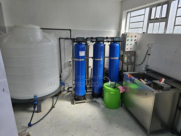 Borehole Water Purifier Machine 1000 LPH Set - thumbnail 2