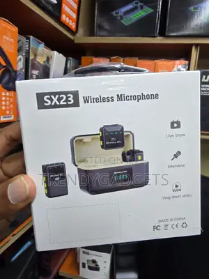 Sx23 Wireless Microphone With Charging Case for iPhone Android