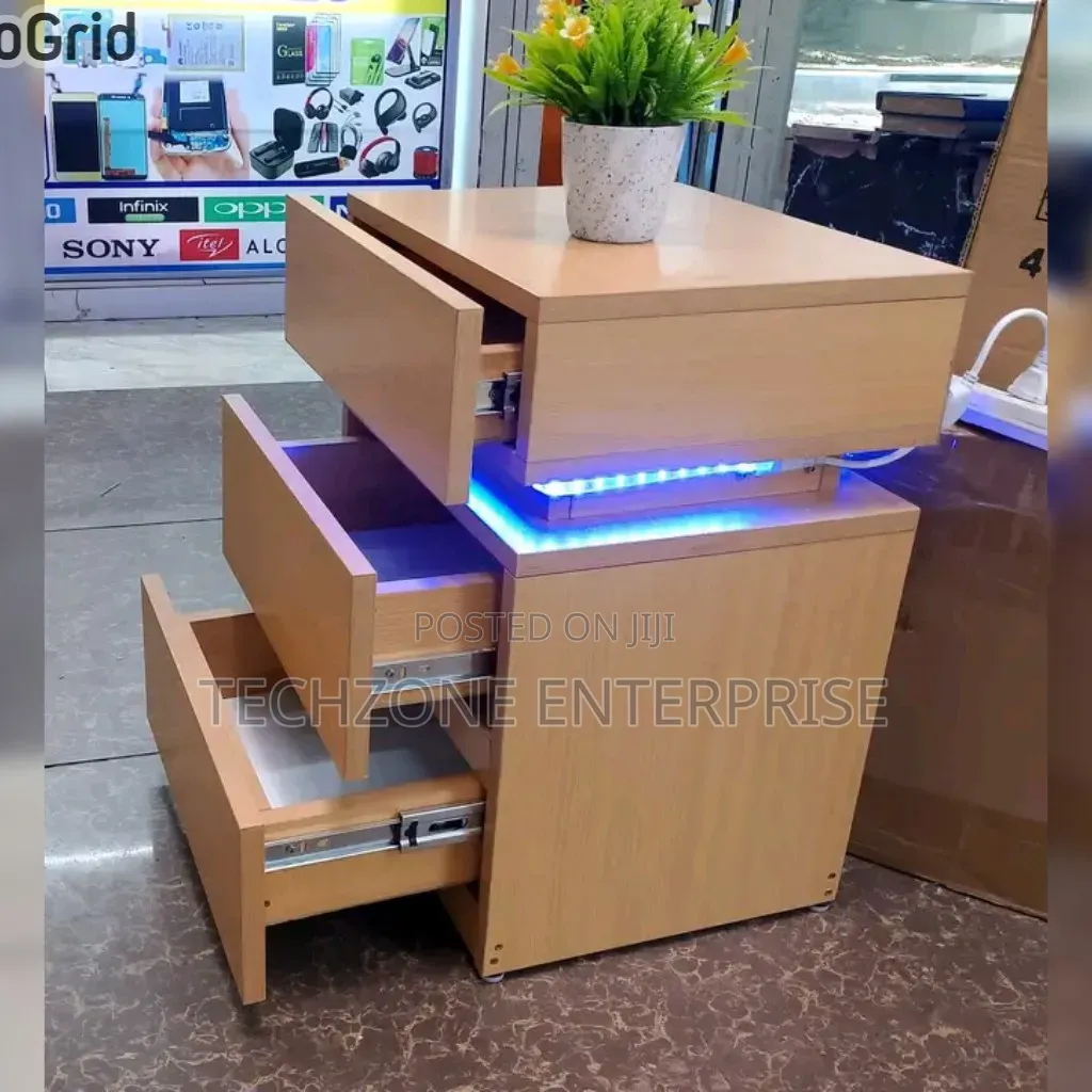 Vasagle Bedside Stand
With 3 Drawers 