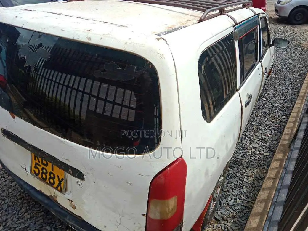 Toyota Probox 2005 White