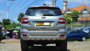 Ford Everest 2017 Silver