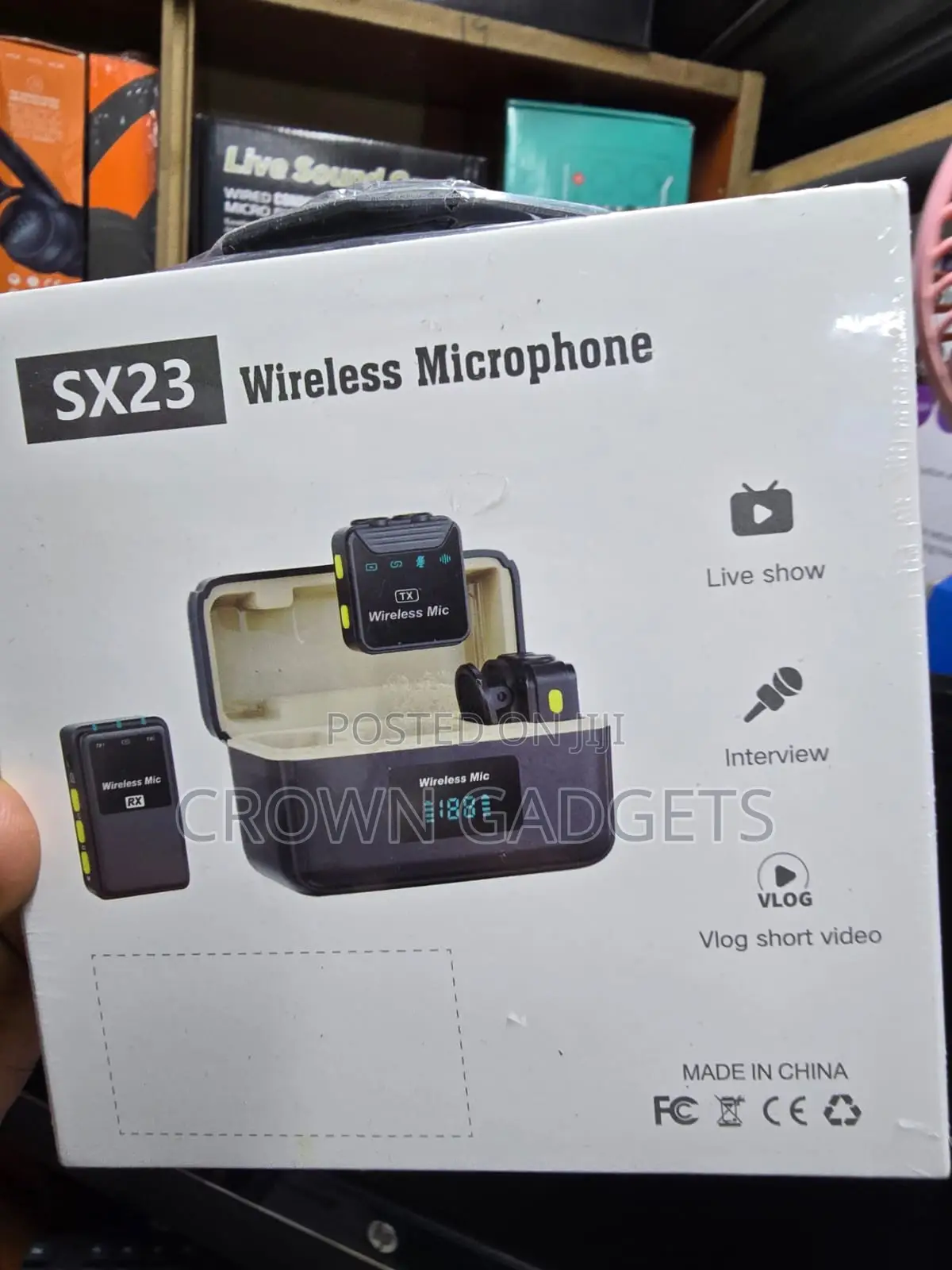 Sx23 Dual Wireless Lavalier Mic With Digital Display Case