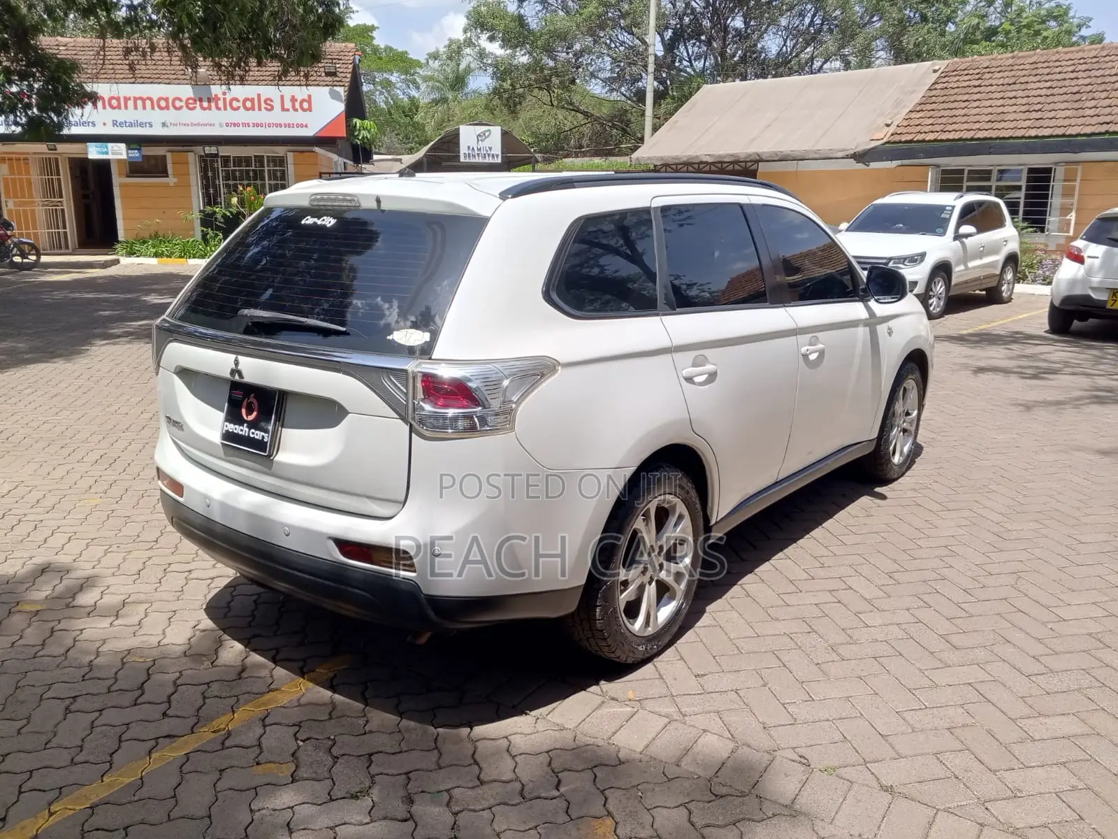 Mitsubishi Outlander 2014 White