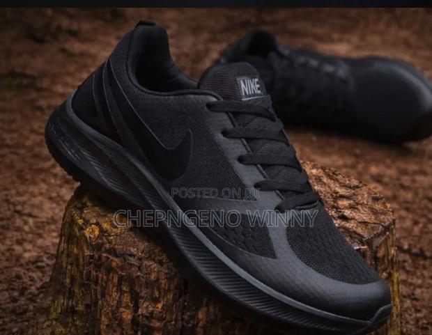 Nike Shoes - thumbnail 2
