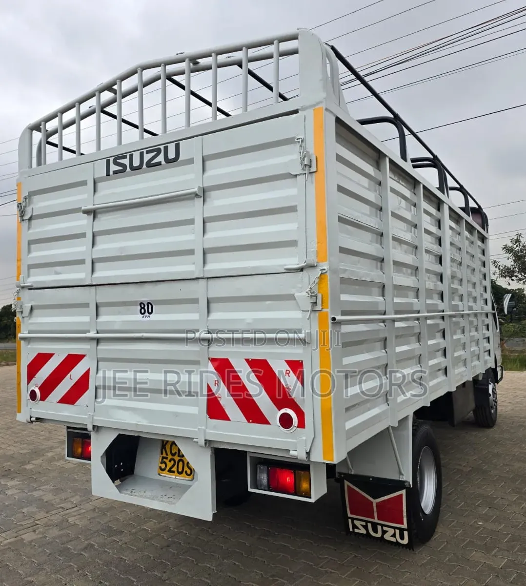 Isuzu NPR Local 2015 Open Body