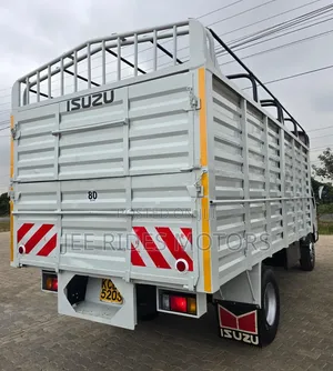 Isuzu NPR Local 2015 Open Body