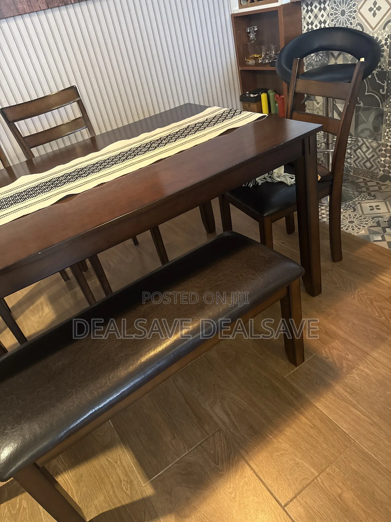 Ashleys 6 Seater Dining Set